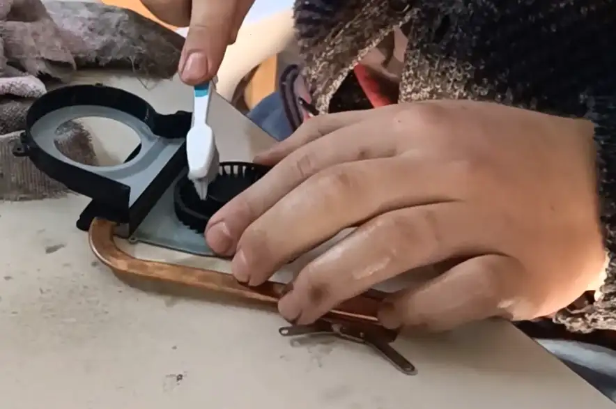 Laptop Cooling Optimization and Maintenance Image 6