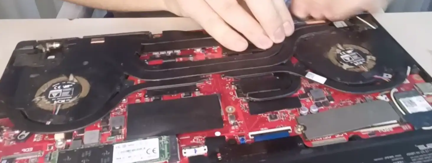 Laptop Cooling Optimization and Maintenance Image 8
